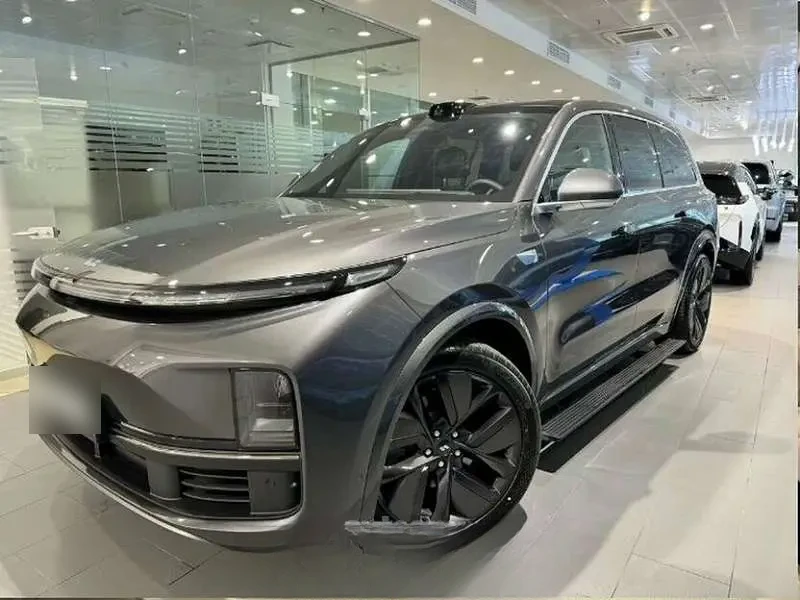 Li Auto Li L9 ULTRA 2025 — фото 1 из 4