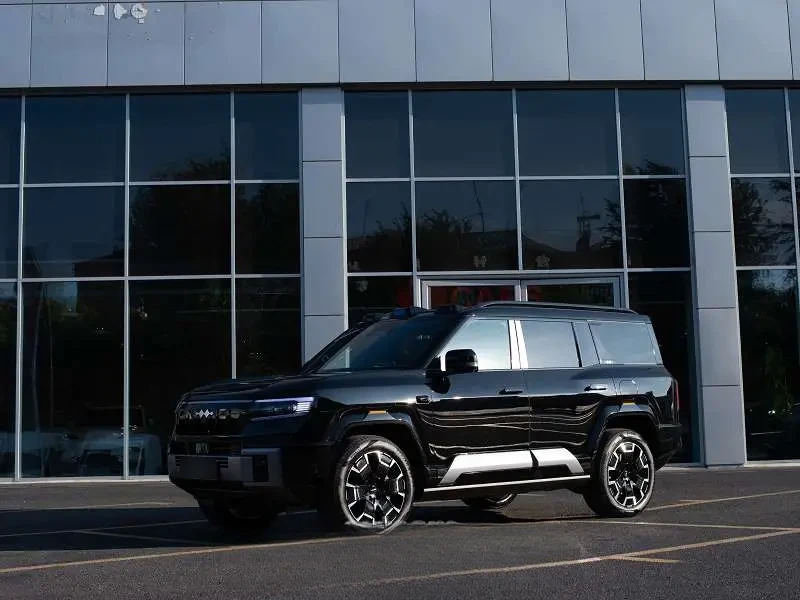 Fangchengbao Leopard 8 Flagship 7 seat 2025 — фото 1 из 5