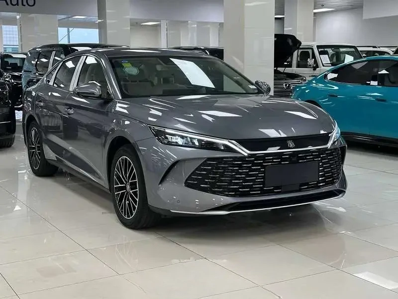 BYD Qin L DM-i III 2025 — фото 1 из 5