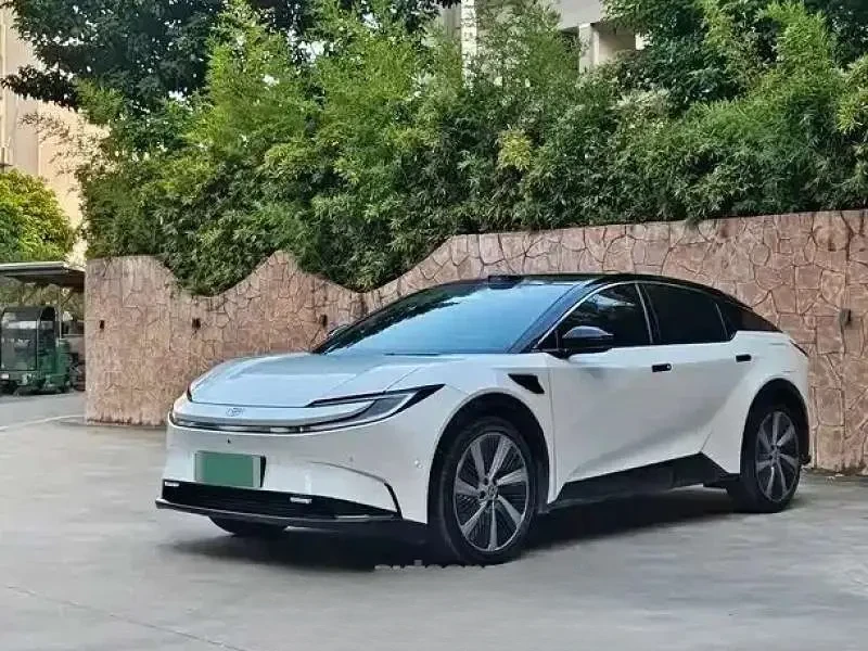 Toyota bZ5 2025 — фото 1 из 5