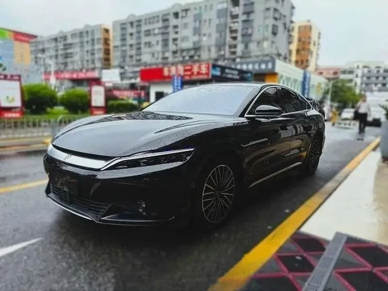 BYD Han EV 2025 — фото 1 из 5