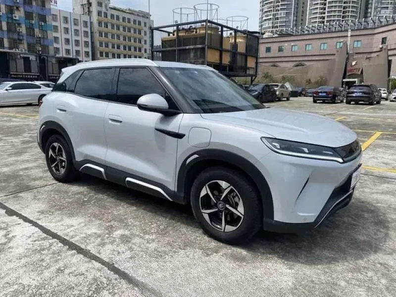 BYD Yuan Up 2025 — фото 1 из 5