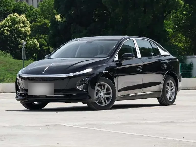 Hongqi E-QM5 2025 — фото 1 из 5