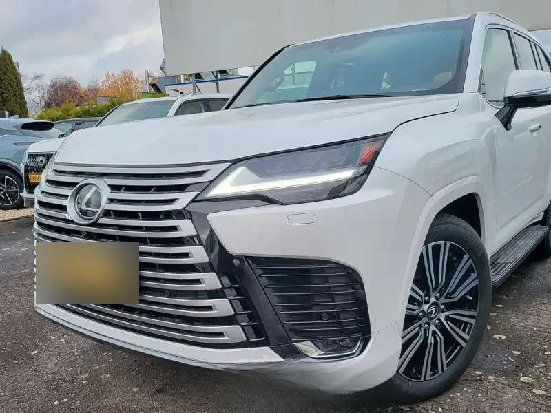 Lexus LX 500d 2025 — фото 1 из 5