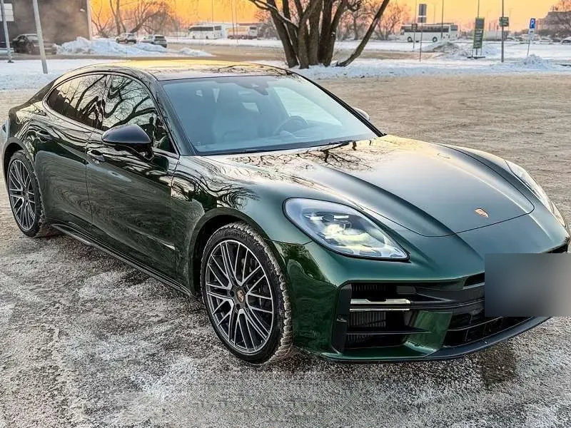Porsche Panamera 2025 — фото 1 из 5