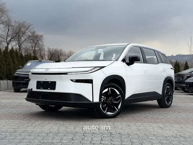 Toyota BZ3X 430 Air+ 2025 — фото 1 из 5