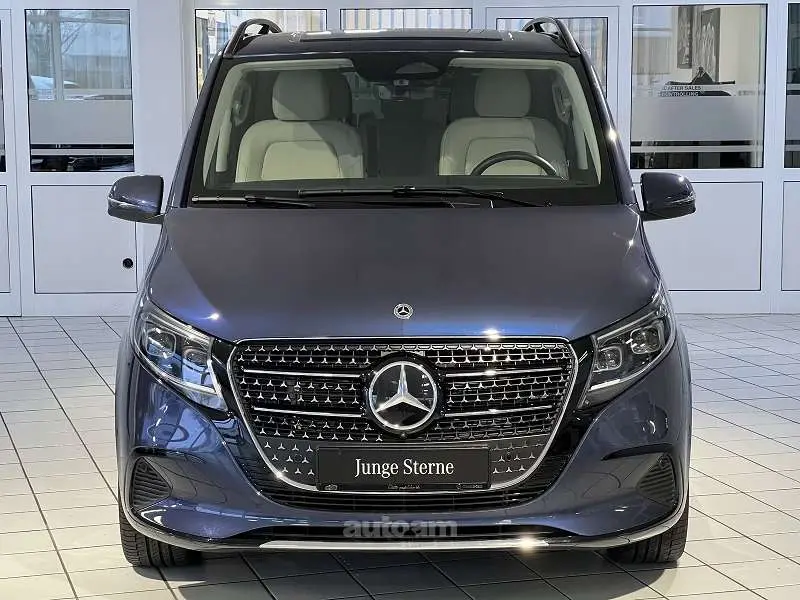 Mercedes-Benz V 300 2025 — фото 1 из 5