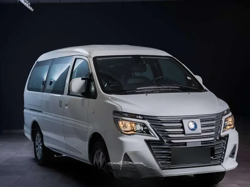 Dongfeng M 5 EV (9seats) 2025 — фото 1 из 5