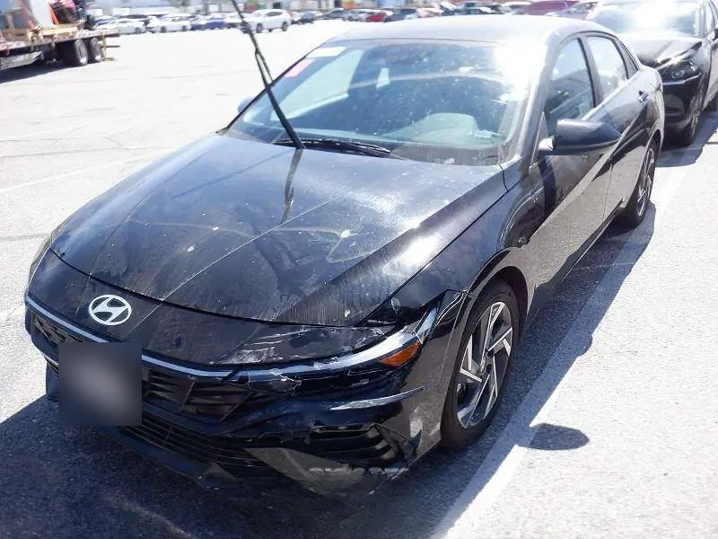 Hyundai Elantra 2025 — фото 1 из 5