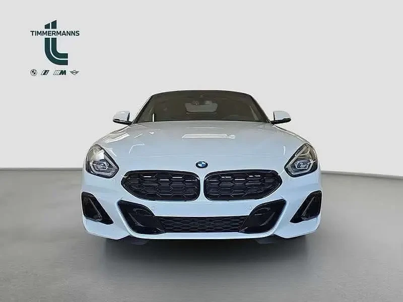 BMW Z4 2026 — фото 1 из 5