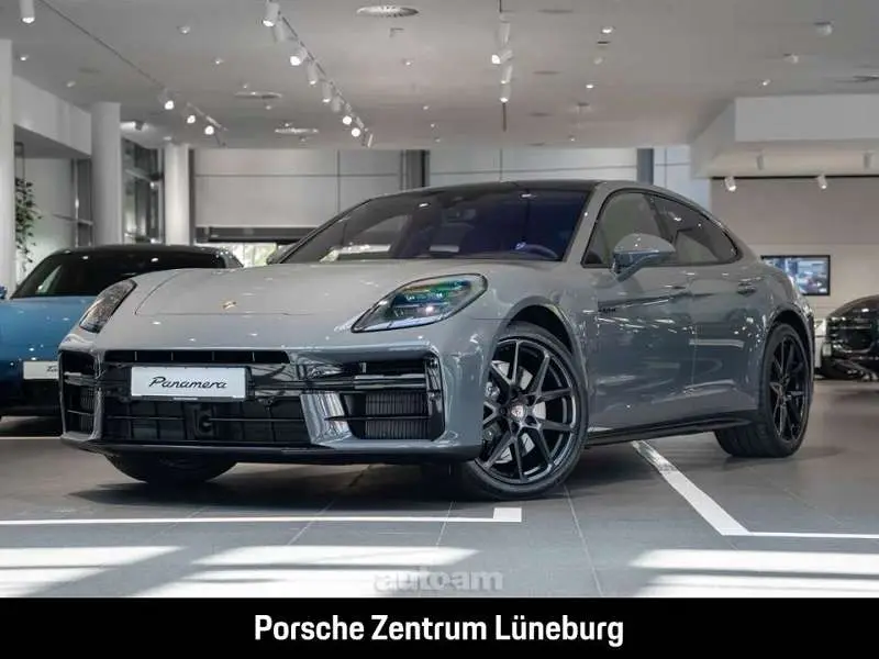 Porsche Panamera 2025 — фото 1 из 5