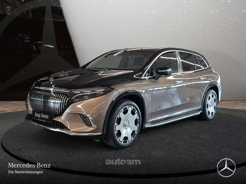 Mercedes-Benz EQS SUV 2025 — фото 1 из 5