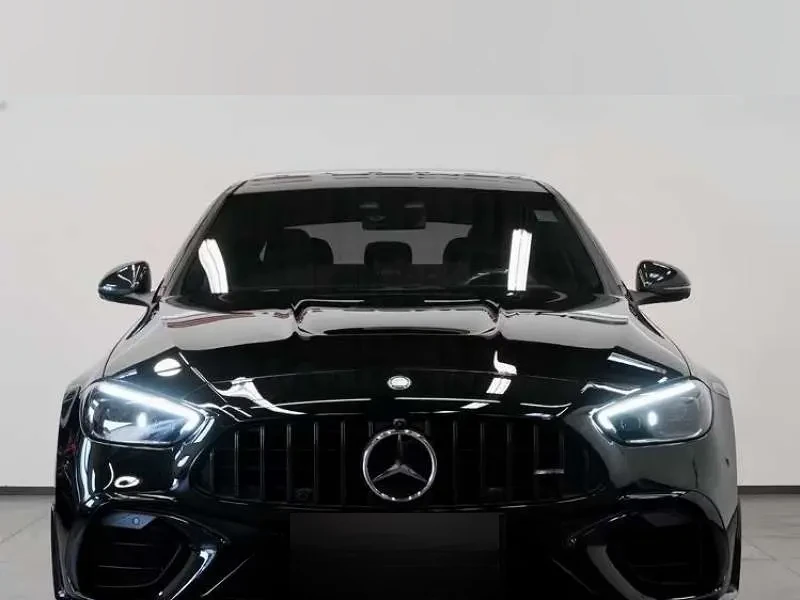 Mercedes-Benz C 63 AMG 2025 — фото 1 из 5