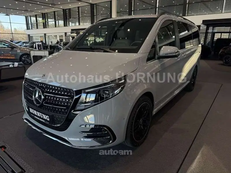 Mercedes-Benz V 300 2025 — фото 1 из 5