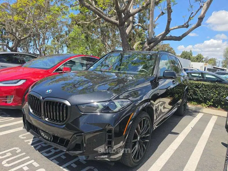 BMW X5 M 2025 — фото 1 из 5