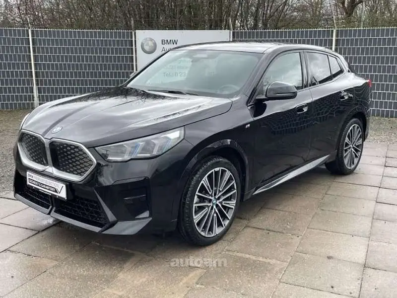 BMW IX2 2025 — фото 1 из 5