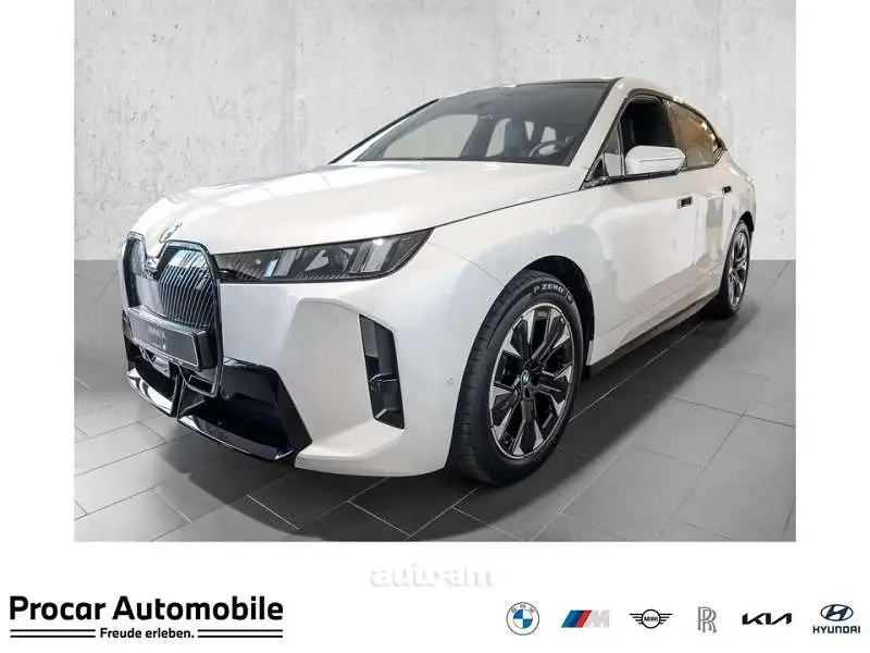 BMW iX 2026 — фото 1 из 5