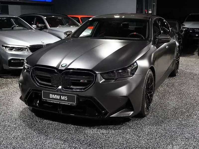 BMW M5 2025 — фото 1 из 5