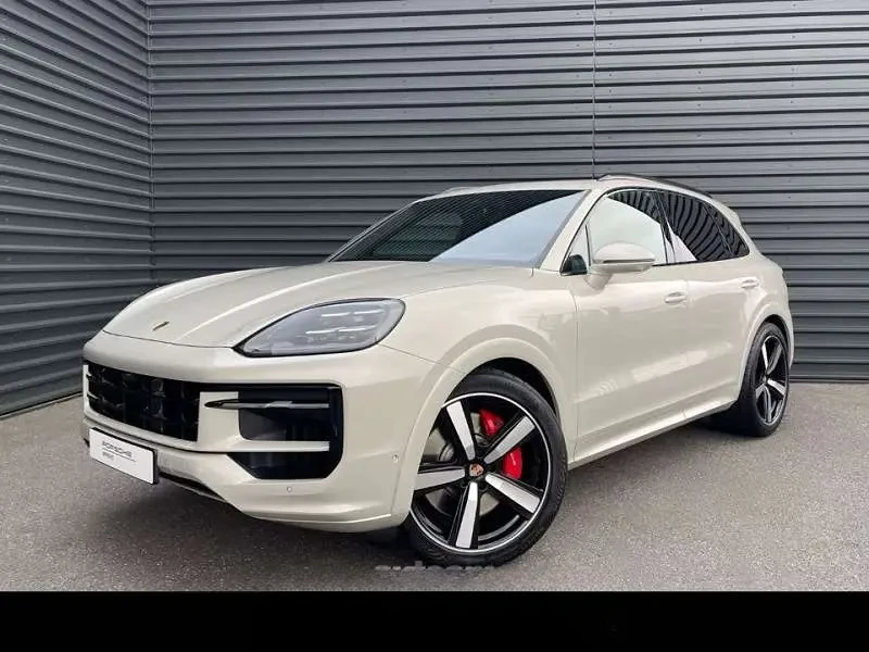 Porsche Cayenne 2025 — фото 1 из 5