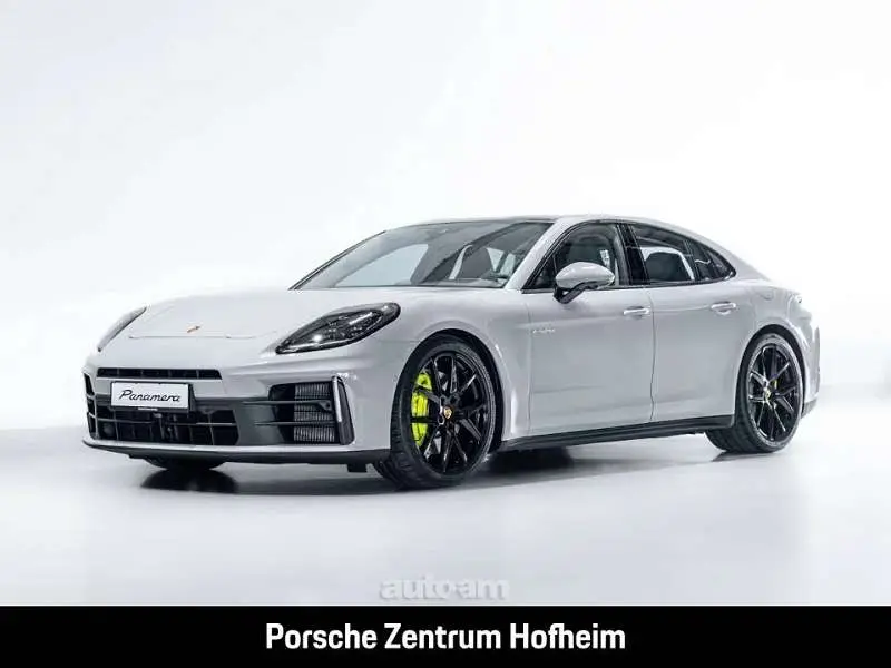 Porsche Panamera 2026 — фото 1 из 5