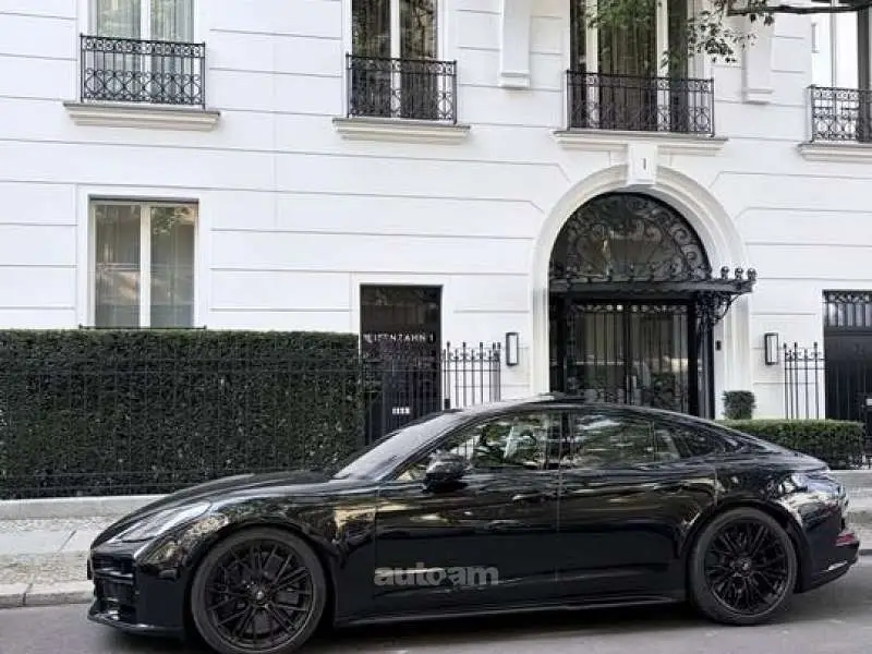 Porsche Panamera 2025 — фото 1 из 5