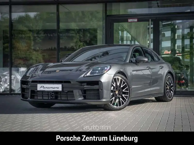 Porsche Panamera 2026 — фото 1 из 5