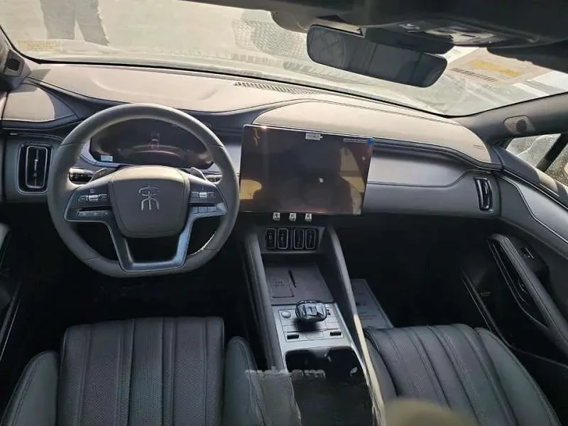 BYD Song L 2025 — фото 1 из 5