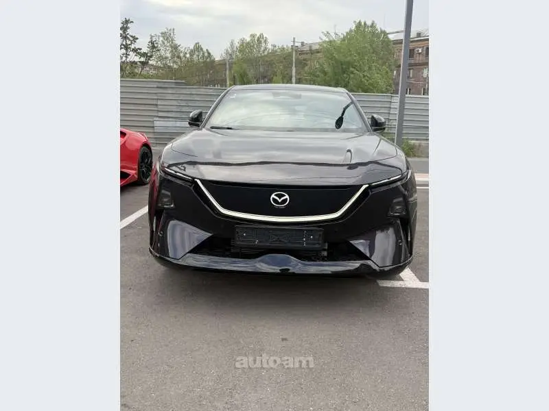 Mazda EZ-60 200 Max 2025 — фото 1 из 3