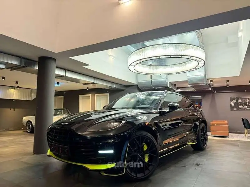 Aston Martin DBX 2025 — фото 1 из 5