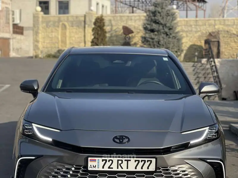 Toyota Camry XSE 2025 — фото 1 из 3