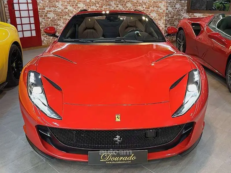 Ferrari 812 Superfast 2026 — фото 1 из 5