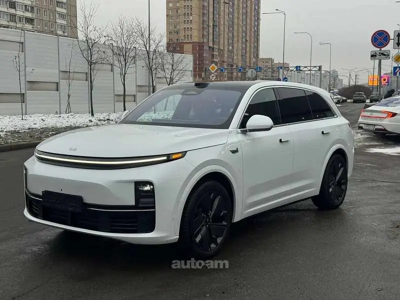 Li Auto Li L7 2025 — фото 1 из 5