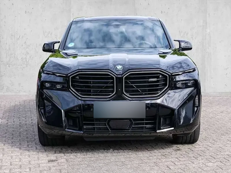 BMW XM 2026 — фото 1 из 5