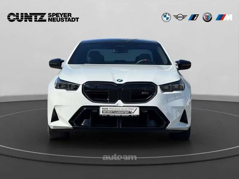 BMW M5 2025 — фото 1 из 5