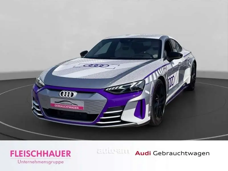 Audi RS e-tron 2025 — фото 1 из 5