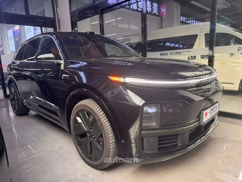 Li Auto Li L7 MAX 2025 — фото 1 из 5