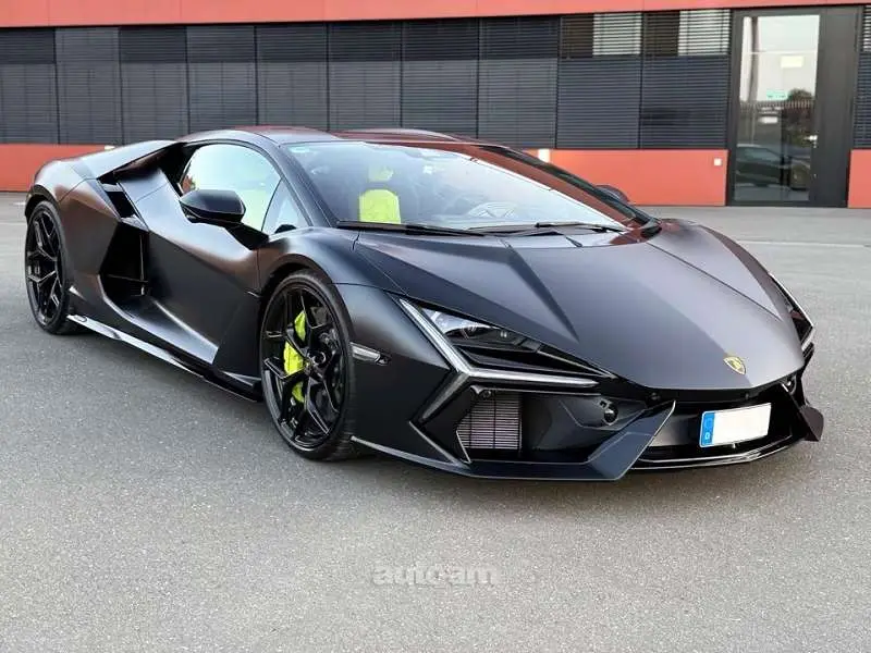 Lamborghini Revuelto 2025 — фото 1 из 5