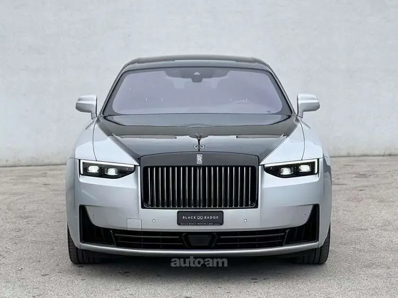 Rolls-Royce Ghost 2025 — фото 1 из 5