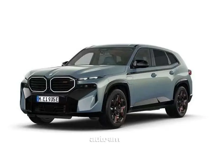 BMW XM 2025 — фото 1 из 4