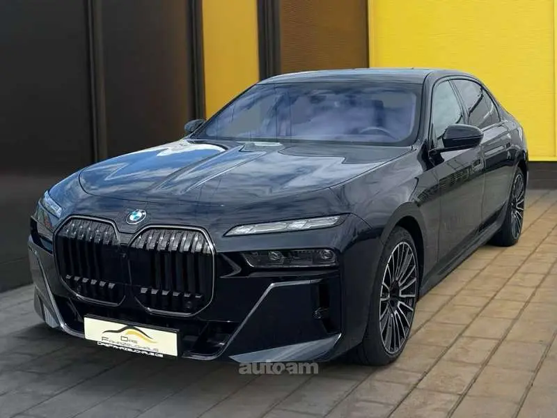 BMW 740 2025 — фото 1 из 5