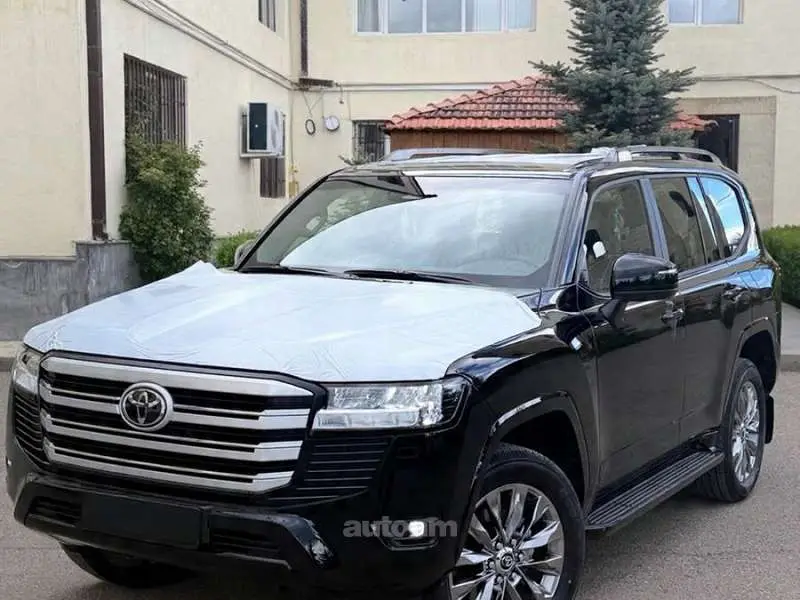 Toyota Land Cruiser 300 2026 — фото 1 из 5
