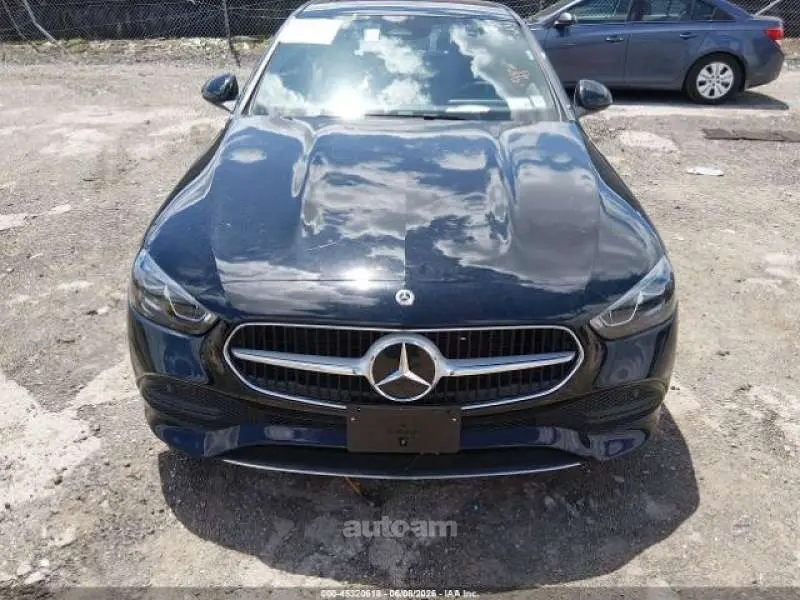 Mercedes-Benz C 300 2025 — фото 1 из 5