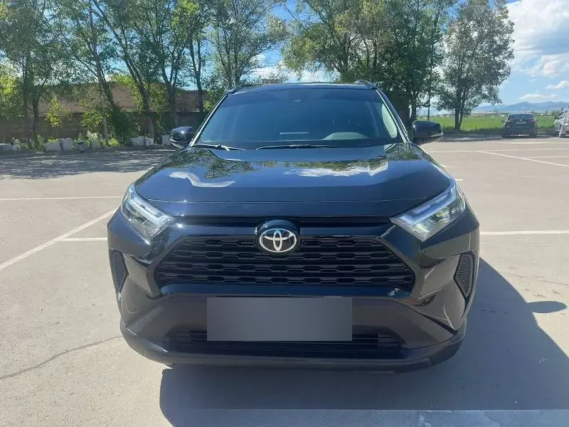 Toyota Rav 4 2025 — фото 1 из 5