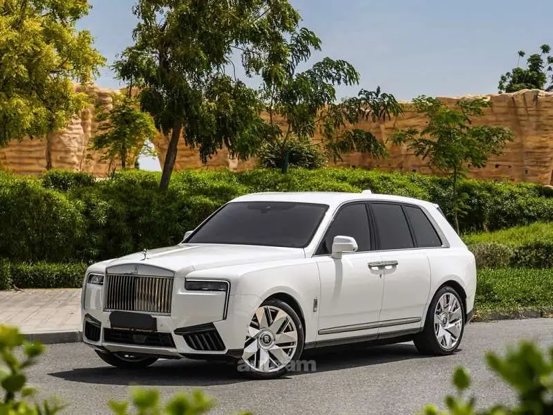 Rolls-Royce Cullinan 2025 — фото 1 из 5