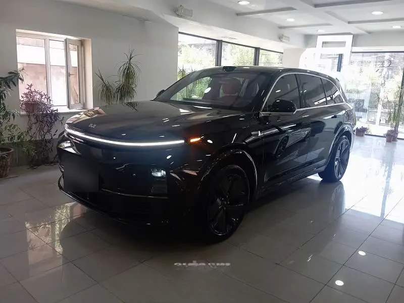 Li Auto Li L7 2025 — фото 1 из 4