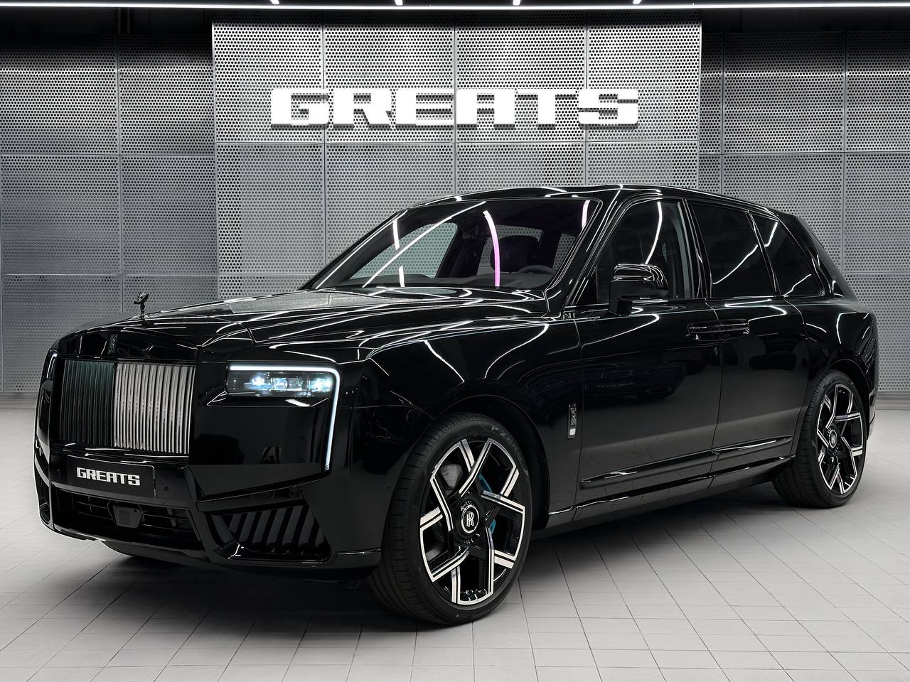 Rolls-Royce Cullinan Black Badge FL 2026 фото 2