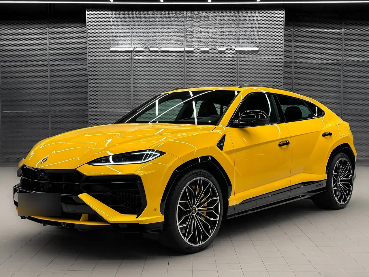 Lamborghini Urus SE 2025 — фото 1 из 1