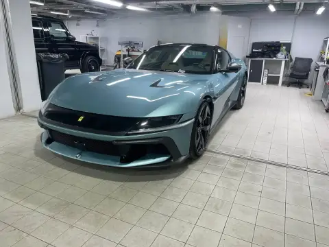 Ferrari 12 cilindri Spider 2025 — миниатюра 2