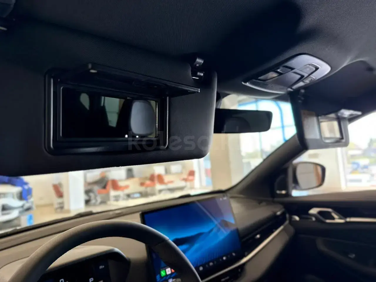 Geely Coolray 2025 — фото 1 из 5