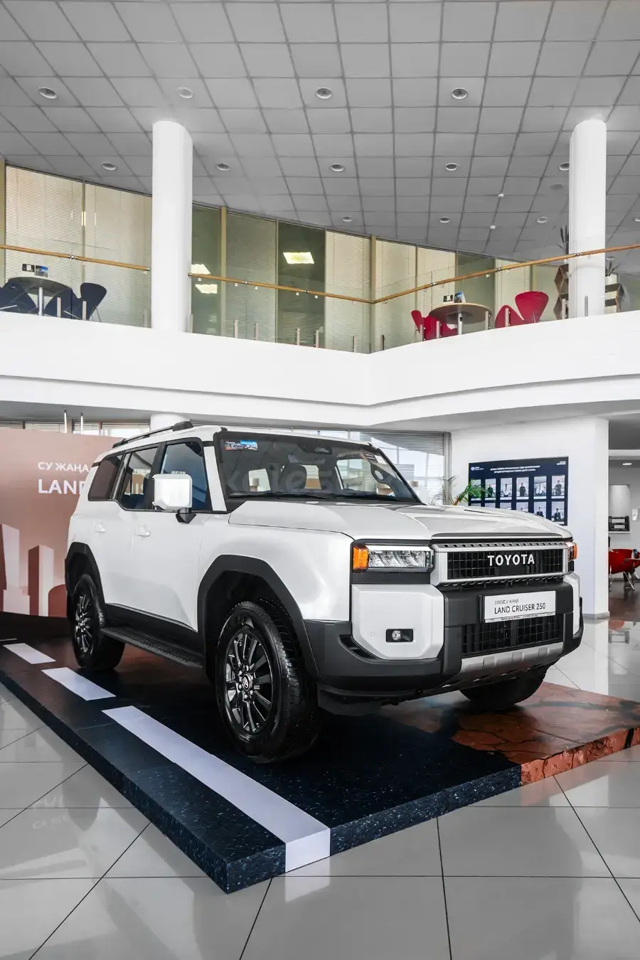 Toyota Land Cruiser Prado 2025 — фото 1 из 5